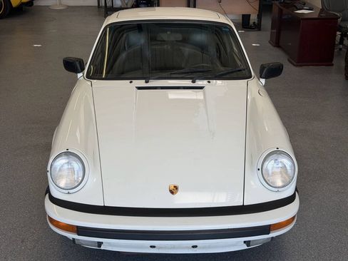 Used 1988 Porsche 911 Carrera RWD image 4