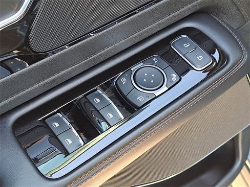 Used 2023 Lincoln Aviator Reserve w/ Equipment Group 201A image 21