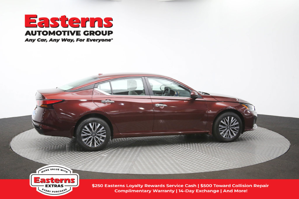 Used 2023 Nissan Altima 2.5 SV AWD/4WD image 44