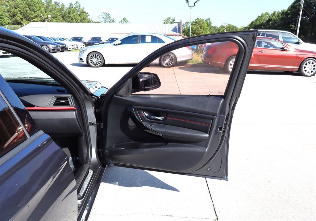 Used 2014 BMW 328d Sedan RWD image 34