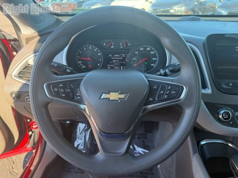 Used 2024 Chevrolet Malibu LT image 15