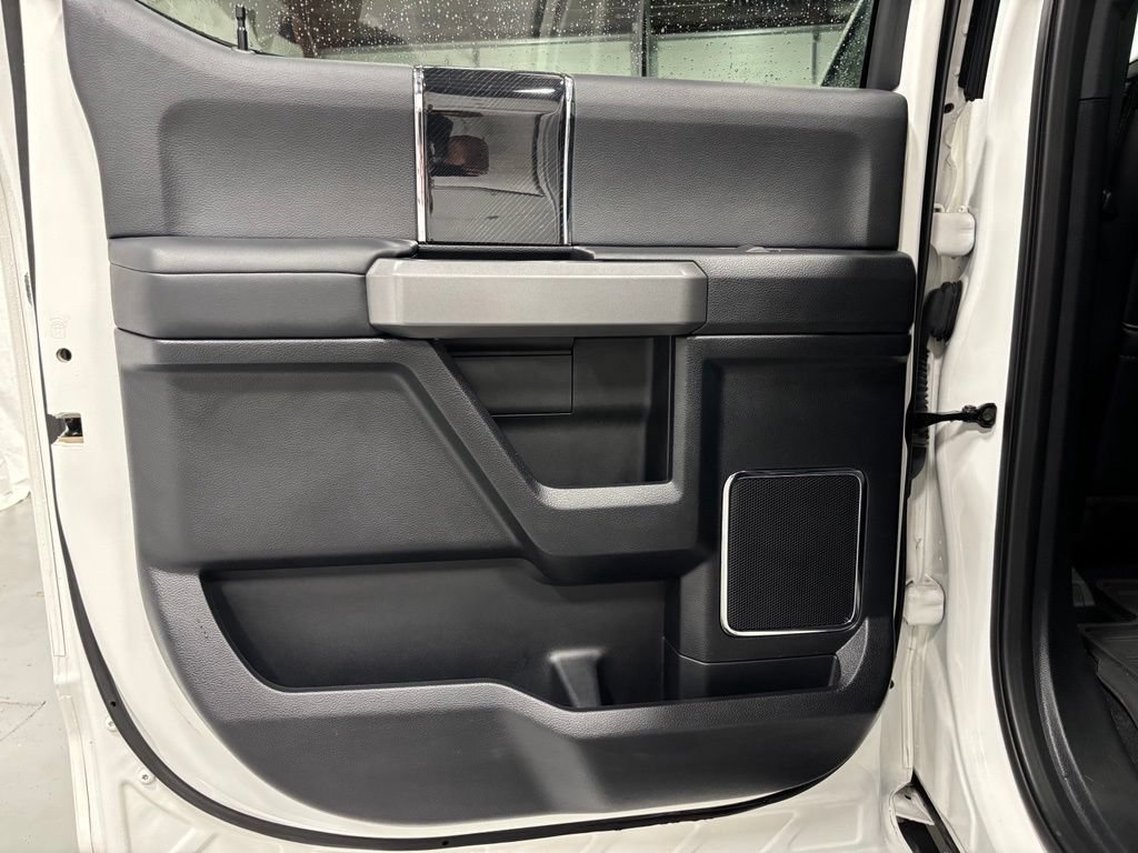 Used 2020 Ford F250 Platinum w/ Tremor Off-Road Package AWD/4WD image 40