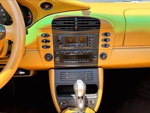 Used 2000 Porsche 911 Carrera RWD image 8