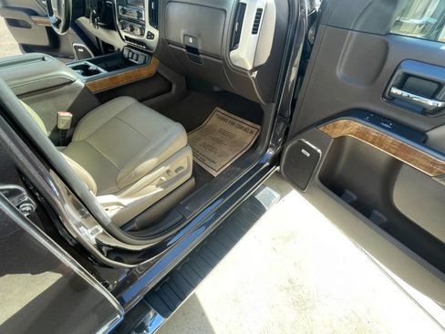 Used 2015 GMC Sierra 1500 SLT w/ Max Trailering Package AWD/4WD image 8