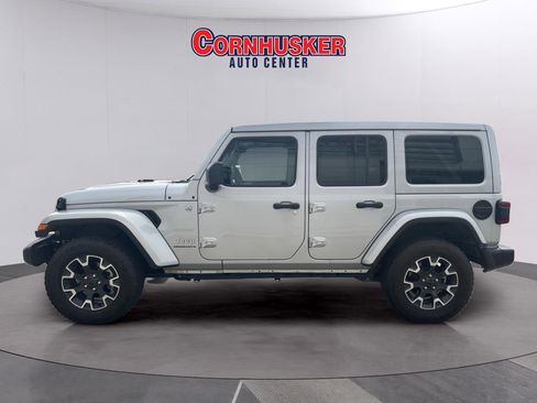 Certified 2024 Jeep Wrangler Sahara w/ Technology Group image 4