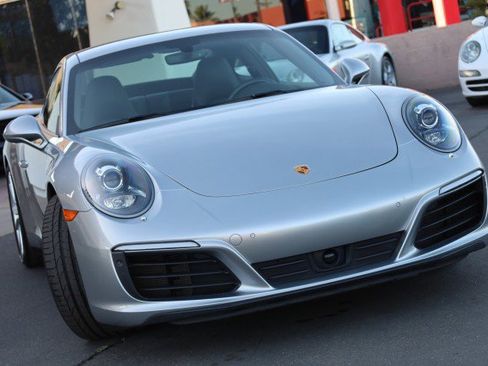 Used 2017 Porsche 911 Carrera image 2