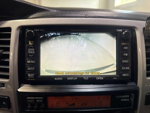 Used 2005 Toyota 4Runner Limited AWD/4WD image 17
