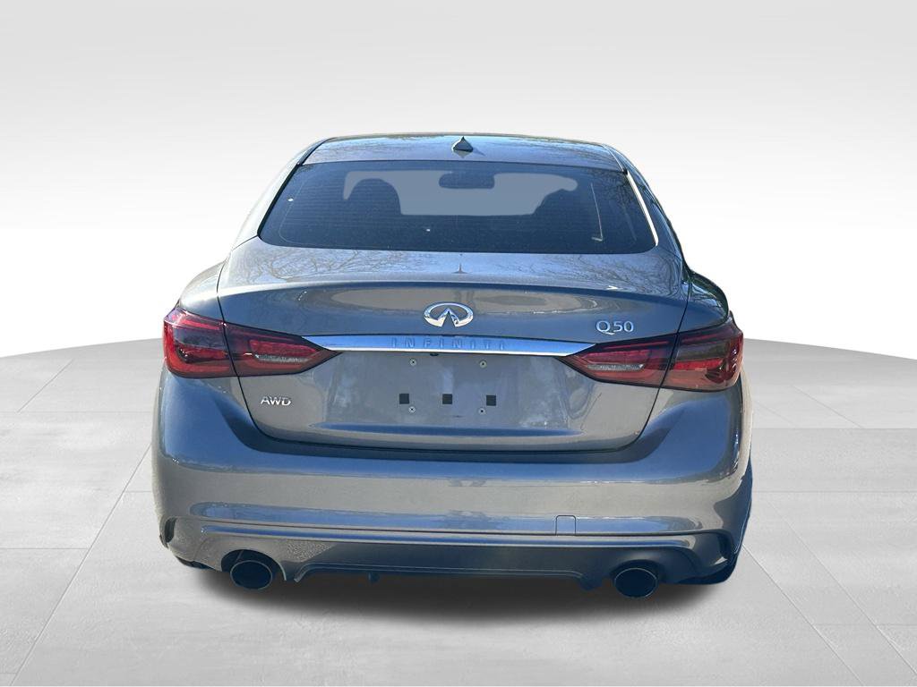 Used 2018 INFINITI Q50 Luxe w/ Essential Package (3.0T Luxe) AWD/4WD image 8