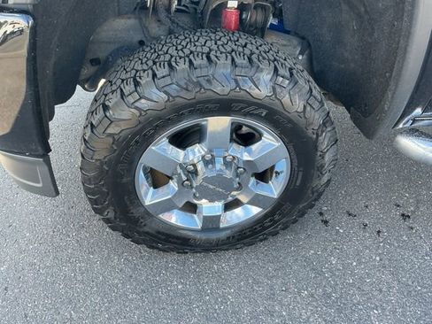 Used 2018 GMC Sierra 3500 Denali w/ Duramax Plus Package image 11