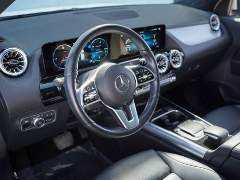 Used 2022 Mercedes-Benz GLA 250 4MATIC image 19