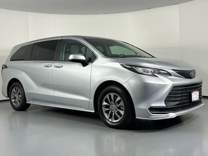 Used 2023 Toyota Sienna LE