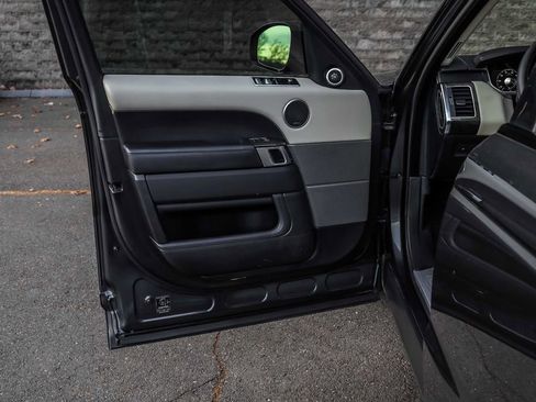 Used 2018 Land Rover Range Rover Sport HSE image 22