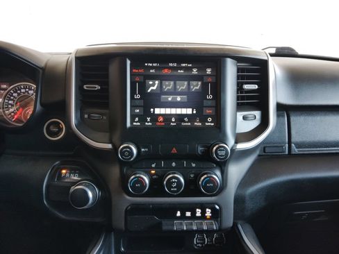 Used 2020 RAM 1500 Lone Star RWD image 31
