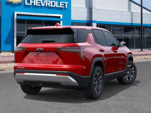 New 2026 Chevrolet Equinox LT image 4