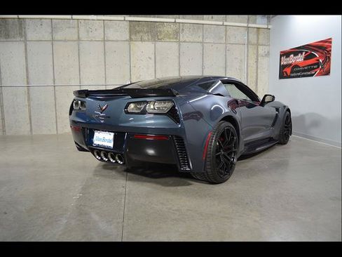 Used 2019 Chevrolet Corvette Z06 RWD image 7