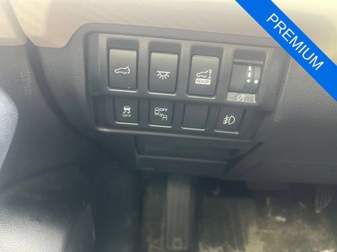 Used 2020 Subaru Ascent Premium w/ Convenience Package AWD/4WD image 11