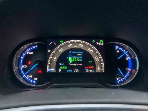 Used 2024 Toyota RAV4 SE AWD/4WD image 16