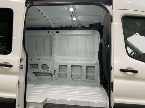 New 2025 Ford Transit 150 148 Medium Roof AWD image 18