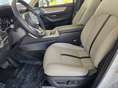 Used 2025 MAZDA CX-90 Plug-In Hybrid w/ Preferred image 17