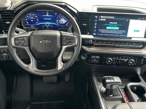 Used 2025 Chevrolet Silverado 1500 LT Trail Boss w/ LT Trail Boss Premium Package AWD/4WD image 15