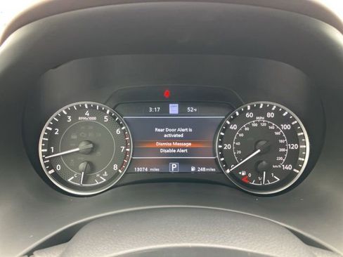 Used 2024 Nissan Armada Platinum w/ Captain's Chairs Package image 28