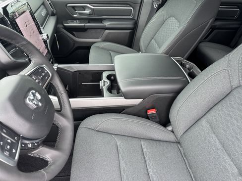 New 2026 RAM 1500 Big Horn AWD/4WD image 9