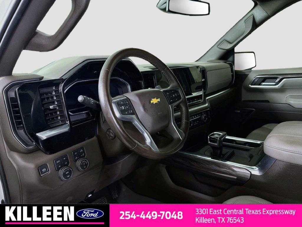 Used 2023 Chevrolet Silverado 1500 LTZ AWD/4WD image 11