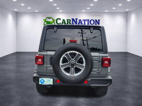 Used 2021 Jeep Wrangler Unlimited Sahara w/ Uconnect 4C Nav & Sound Group AWD/4WD image 4