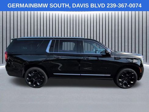 Used 2026 GMC Yukon XL Denali w/ Denali Reserve Package AWD/4WD image 4