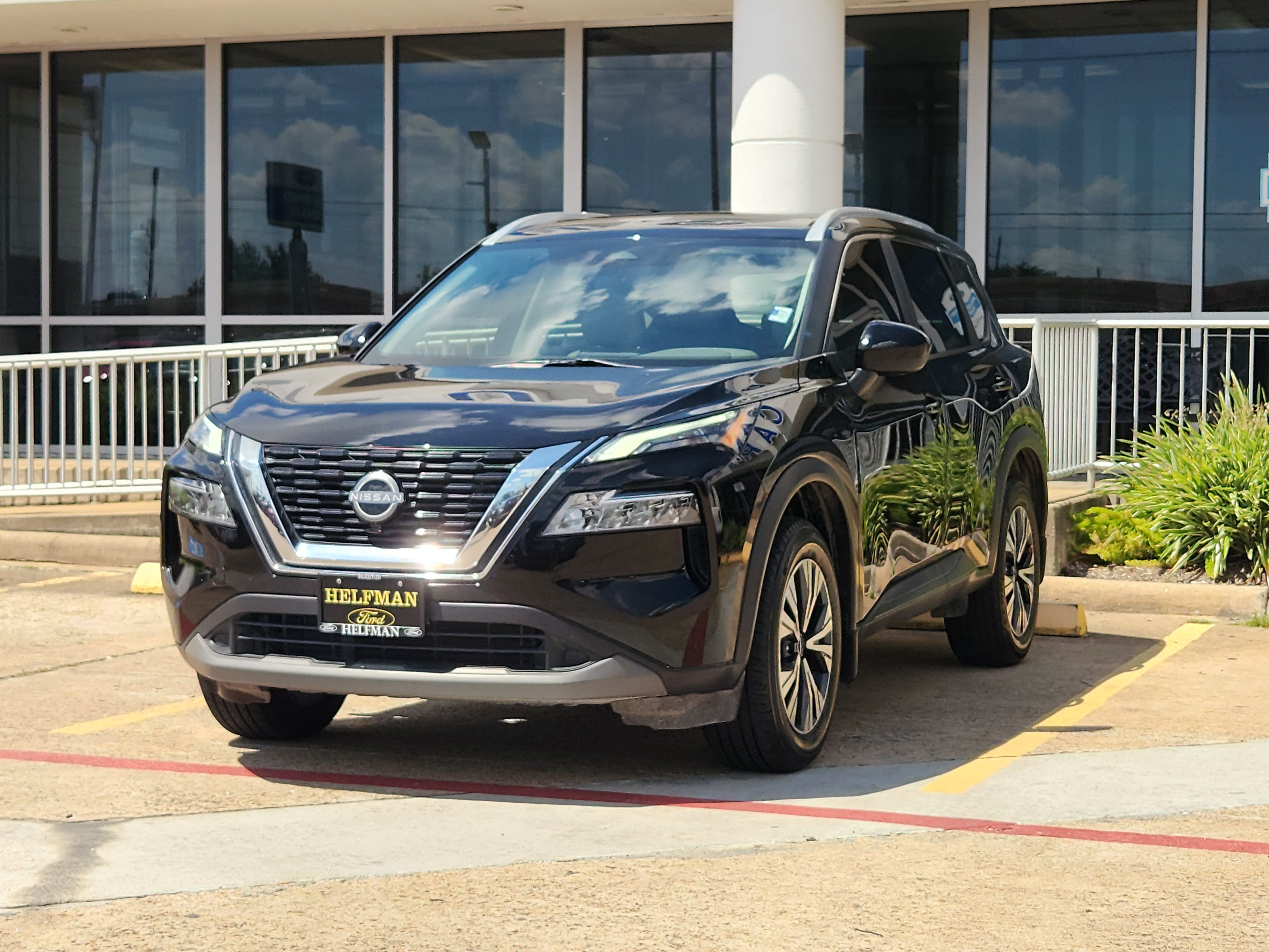 Used 2023 Nissan Rogue SV w/ SV Premium B Package AWD/4WD image 2