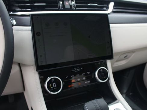 New 2026 Jaguar F-PACE R-Dynamic S image 16