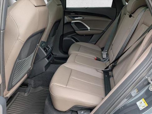 New 2025 Audi Q5 Premium Plus image 16