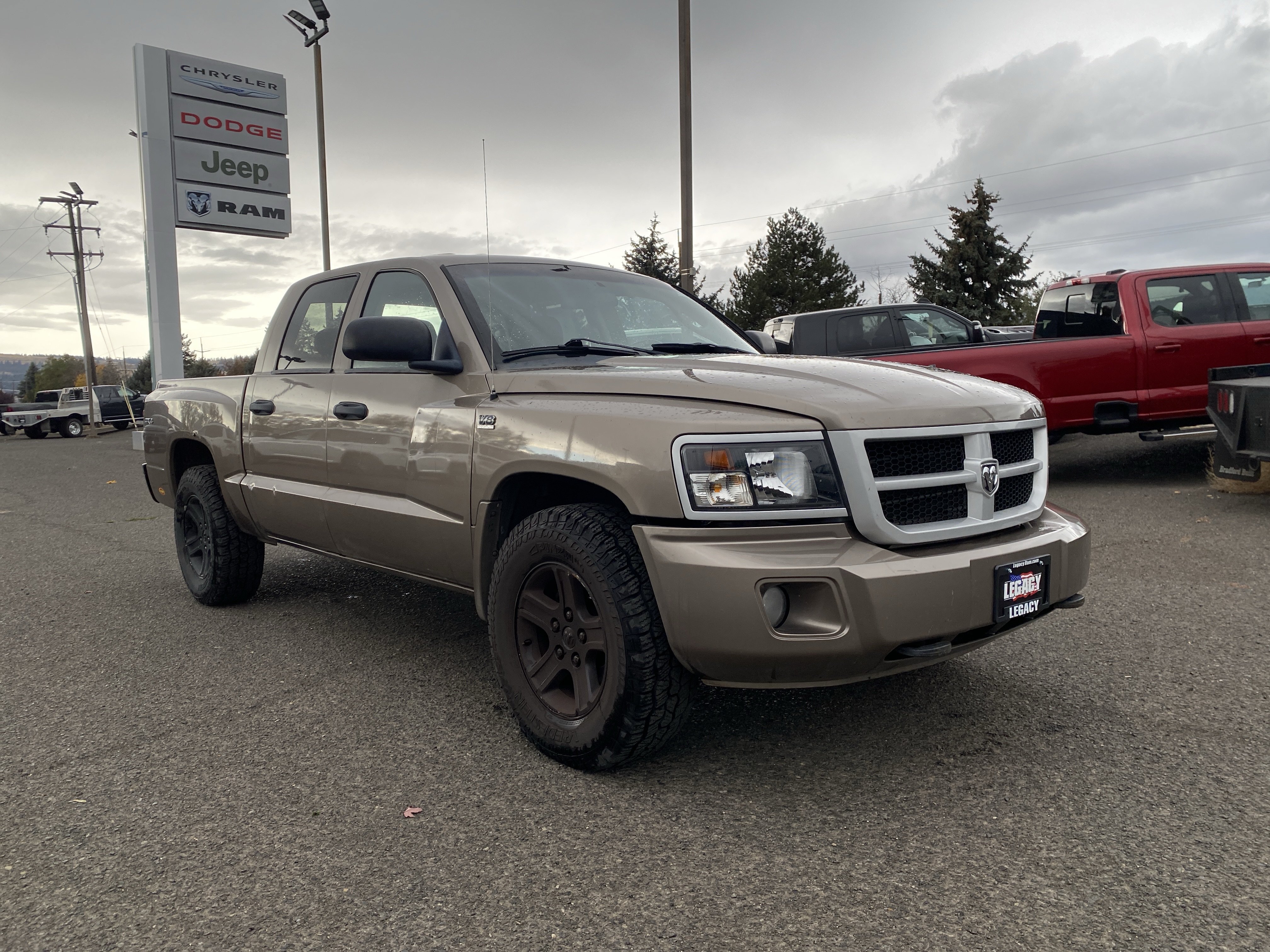 Used 2010 Dodge Dakota Big Horn w/ Extra Security Group AWD/4WD image 1