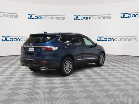 Used 2023 Buick Enclave Essence FWD image 8