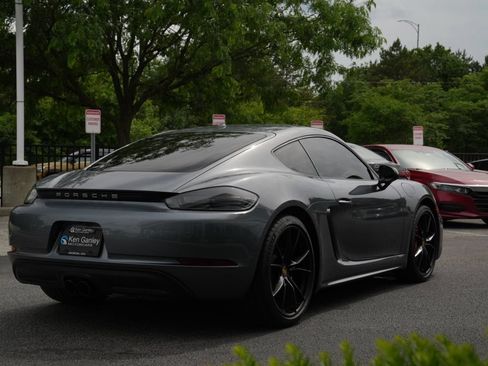 Used 2025 Porsche 718 Cayman S RWD image 11