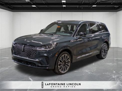 Certified 2025 Lincoln Aviator Black Label image 1
