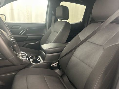Used 2023 Chevrolet Colorado Trail Boss w/ Technology Package image 8