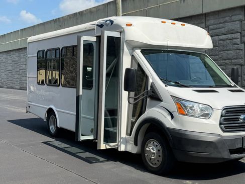 Used 2019 Ford Transit 350 156 DRW w/ Shuttle Bus Prep Package RWD image 34