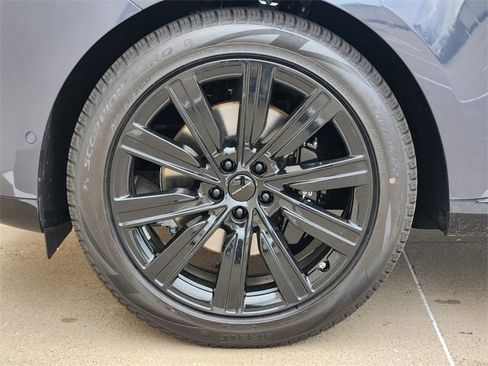 New 2026 Land Rover Range Rover Long Wheelbase SE image 7