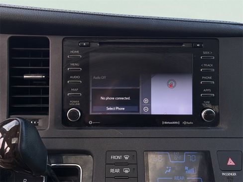 Used 2020 Toyota Sienna XLE Premium image 30