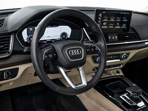 Used 2021 Audi Q5 2.0T Premium Plus w/ Premium Plus Package AWD/4WD image 11