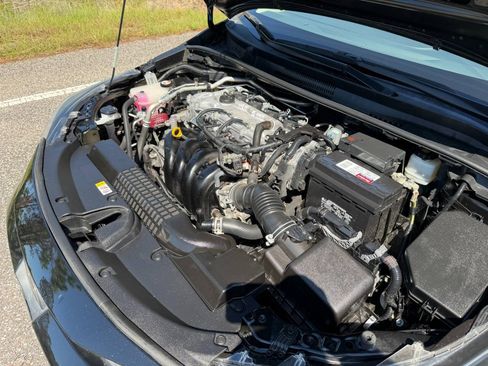 Used 2022 Toyota Corolla LE FWD image 34