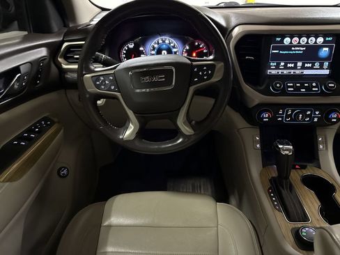 Used 2018 GMC Acadia Denali w/ LPO, Floor Liner Package AWD/4WD image 11