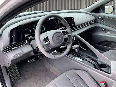 New 2026 Hyundai Elantra Sport FWD image 7