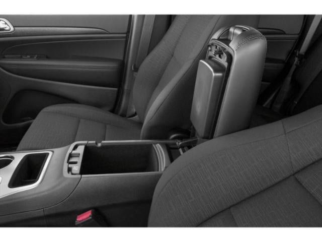 Used 2018 Jeep Grand Cherokee Laredo AWD/4WD image 15