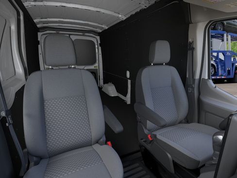 New 2026 Ford Transit 250 148 Medium Roof RWD image 17