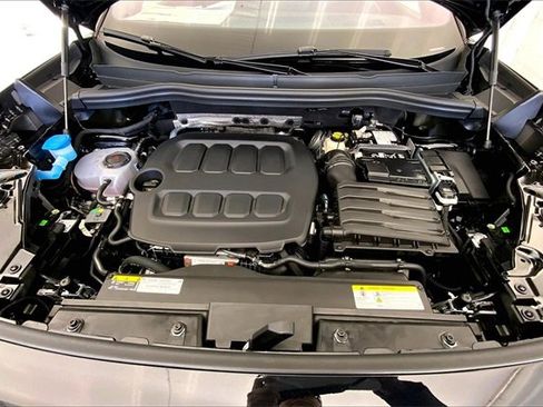 New 2026 Volkswagen Tiguan SEL R-Line image 11