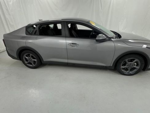Used 2025 Kia K4 FWD image 2
