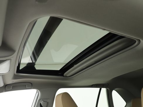 Used 2023 Toyota RAV4 XLE w/ Convenience Package image 6