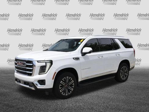 Used 2025 GMC Yukon Elevation w/ Elevation Premium Package AWD/4WD image 5
